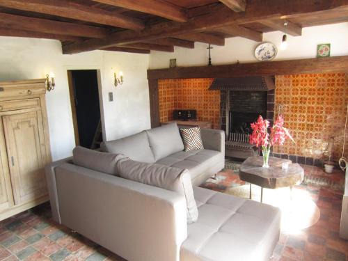 Proven House | Tranquil Home with BBQ