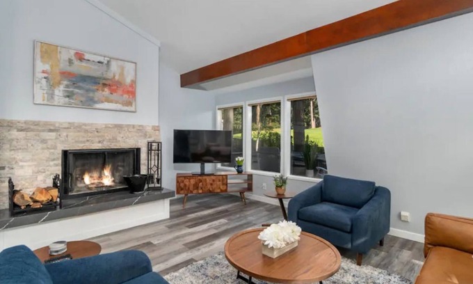 Anderson Island House | Tranquil Island Paradise on Golf Course w/Hot Tub