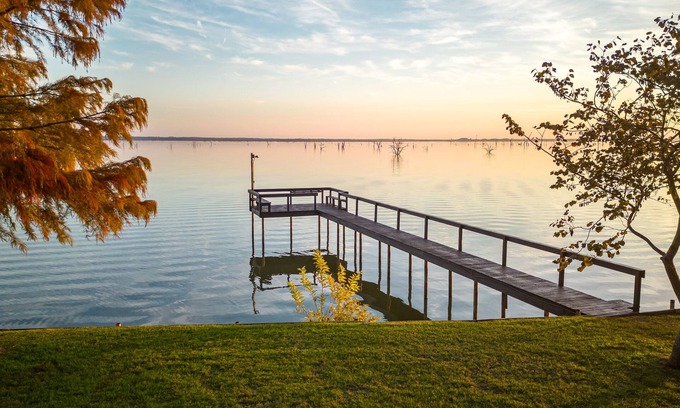 Eureka House | Tranquil Lakefront Retreat with Boat Dock - Richland Chambers Lake