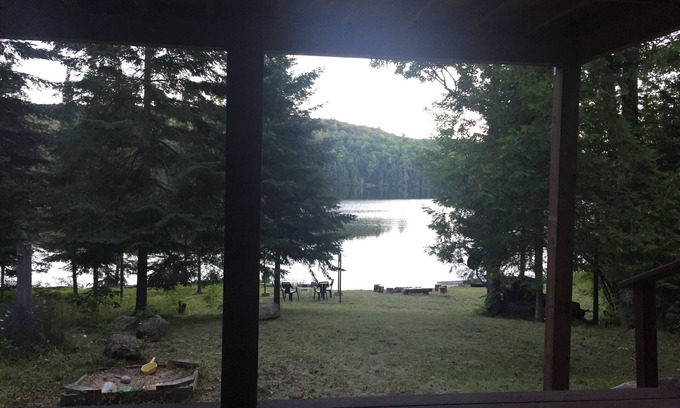 Brudenell Cottage | Tranquil Lakeside Setting