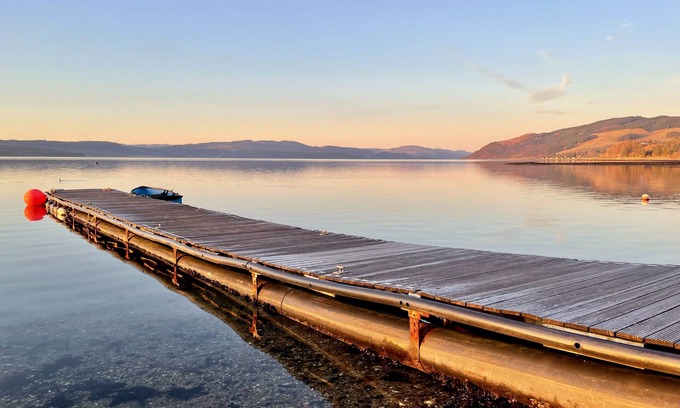 Tighnabruaich Ski Chalet | Tranquil location, waterside, pet friendly
