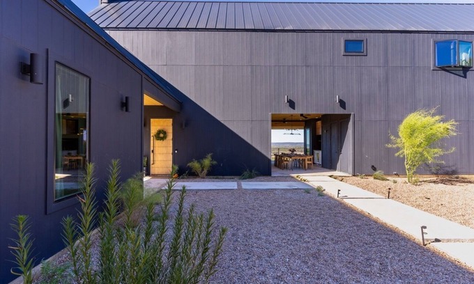 Oatmeal House | Tranquil, Nordic 5 Bed house with in Stunning Views in Texas Hill Country