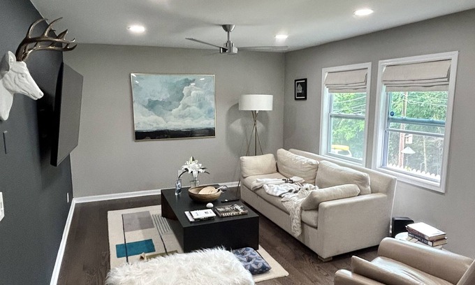 St. Elmo Improvement League House | Tranquil Oasis in St Elmo TN. Quiet, peaceful, and secluded setting.