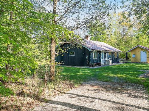 Helberskov Strand House | Tranquil Oasis with Sauna and Whirlpool-By Traum