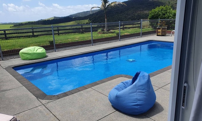 Onerahi House | Tranquil & private house, outdoor pool, rural setting close to beaches & hikes
