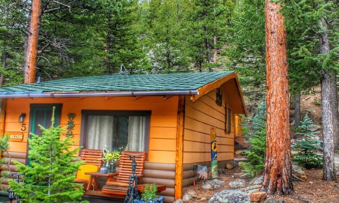 Estes Park Cabin | Tranquil Solitude Cabin - Spectacular Views, Cozy Comfort