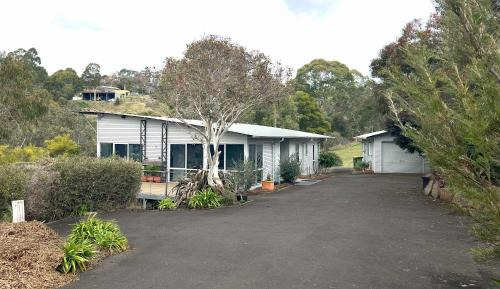 Riverside House | Tranquil Stay by the Tamar