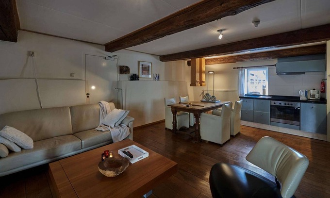 Mesch Apartment | Tranquil Stay in Limburg