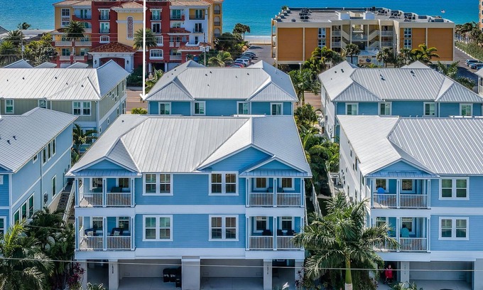 Redington Beach House | Tranquil Tarpon Cottage | Large Swim Spa