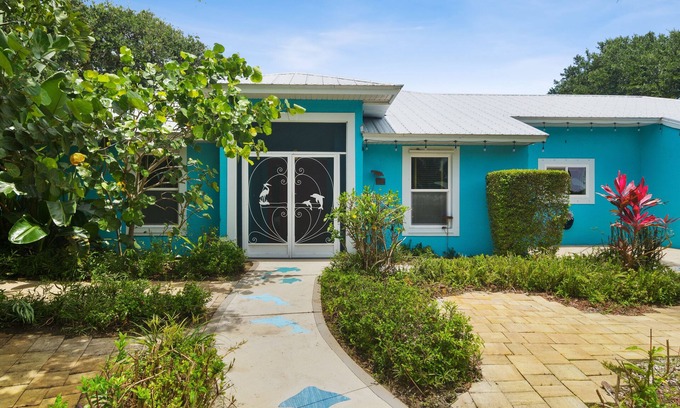North Beach House | Tranquil Vero Beach Home – Private Pool + Special Booking Discounts!