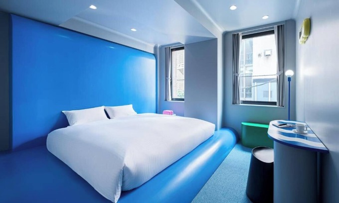 Nihonbashimuromachi Hotel | Tranquil Waters room @ Tokyo Street Art Hotel
