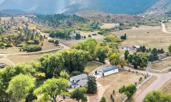 Colorado Springs House | Tranquility at Tapadero – Spacious Retreat 10 Mins from USAFA