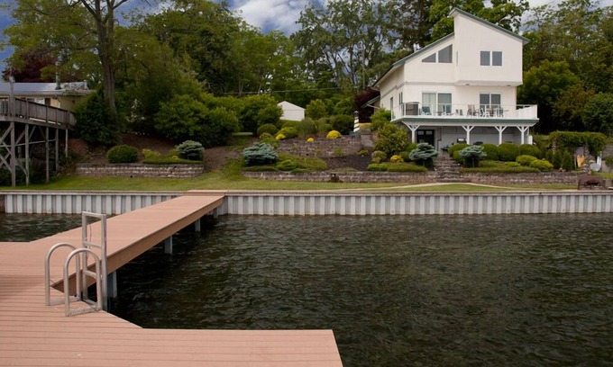 Geneva Cottage | Tranquility:"Close to Downtown Geneva + Seneca Lake Wine Trail Retreat!"