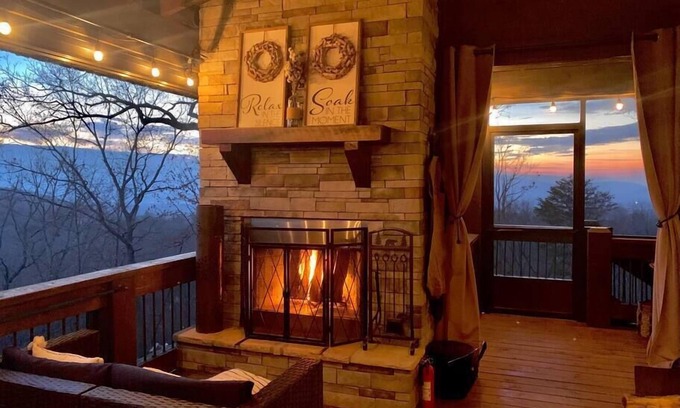 Unaka Cabin | Tranquility Perch | Free Night Offer!