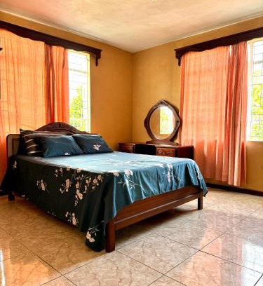 New Grove Apartment | Transit Home - 10 mins from airport