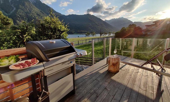Eben am Achensee Apartment | Traumhafter Seeblick: Ferienwohnung "Am Atoll"