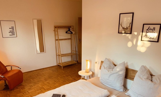 Thyrnau Apartment | Traumhaftes Haus mit Wintergarten und Kamin