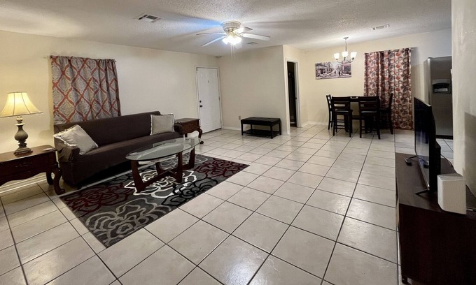 Kenner - Louis Armstrong International Airport House | Travel Nurses/Corporate Housing