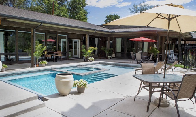 Lakewood House | TRAVELING FOR WORK POOL HOUSE w/heated pool and 2 hot tubs.