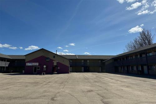 Chetwynd Hotel | Travelodge by Wyndam Chetwynd