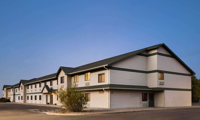 Pecos Hotel | Travelodge by Wyndham Pecos