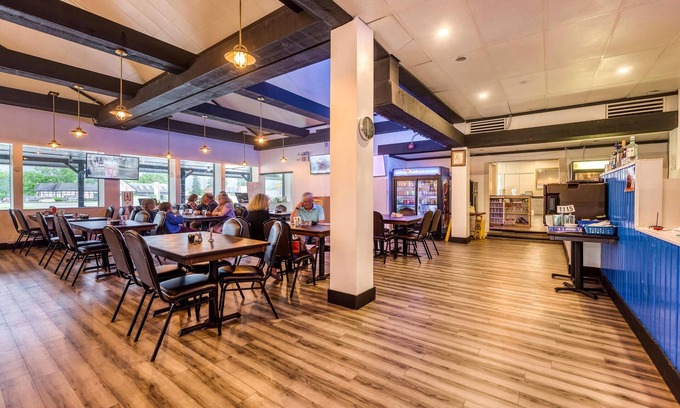 Sarnia Hotel | Travelodge by Wyndham Sarnia