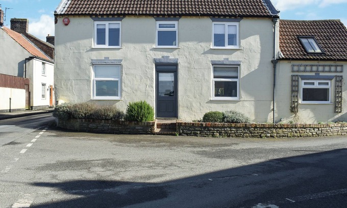 Bempton Cottage | Treacle Corner - UK47039