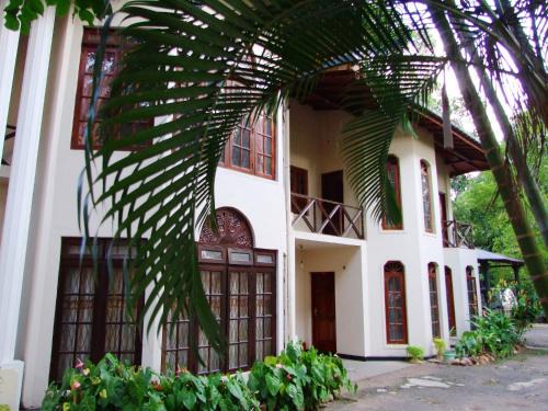 Anniwatta House | Tree Breeze Inn