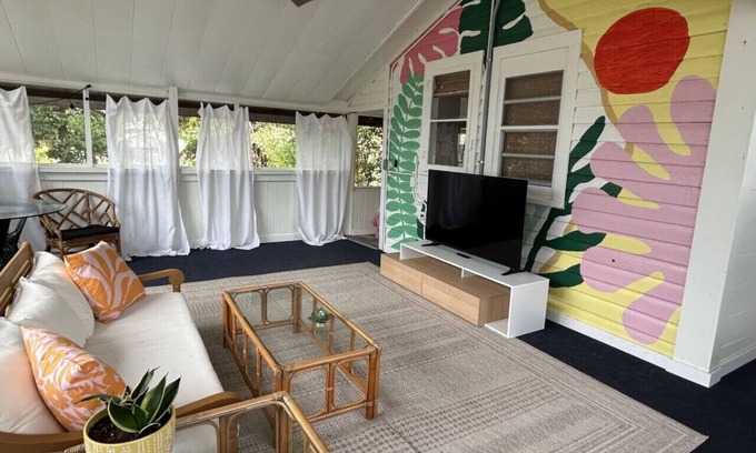 Gulfport House | Tree Top Getaway- Sleeps 4