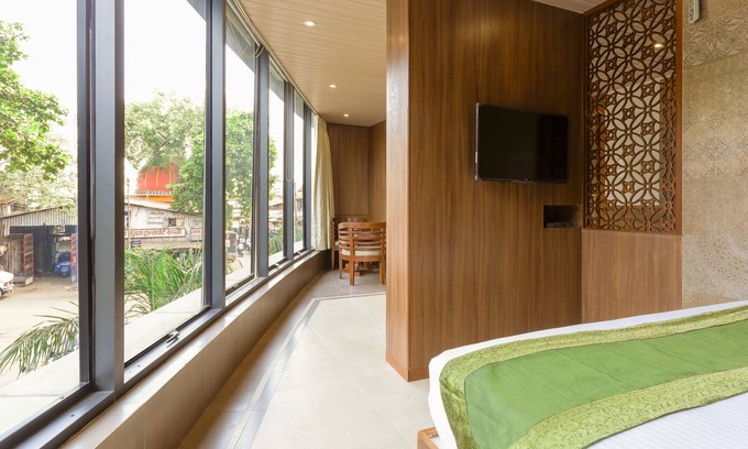 Malad West Hotel | Treebo Olive Nest