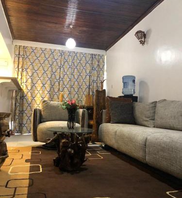 Nakuru House | Treehouse Lodge and Garden