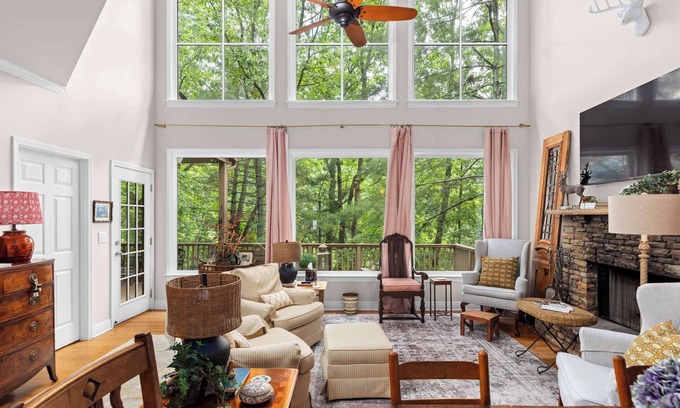 Big Canoe Cabin | Treescape - 3 min to Beach, Tennis, Pools, & Gym!