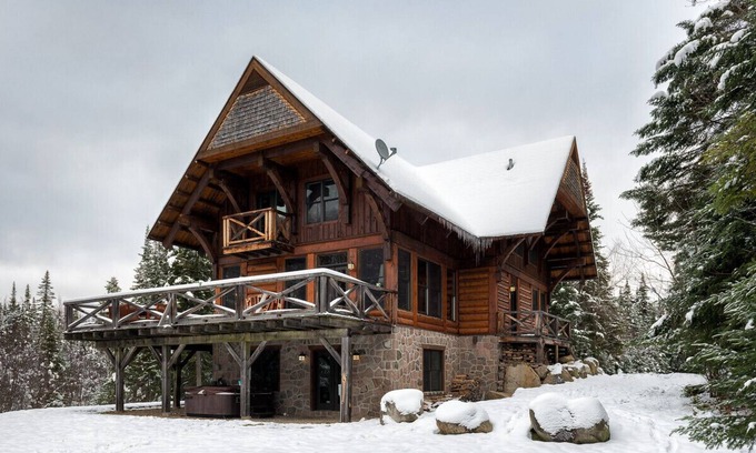 Lac Superieur Village Cottage | Tremblant Mountain Chalets