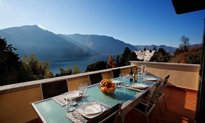 Tremezzo Apartment | Tremezzo residence apartment no 11 with pool and spa by Italian Apartments