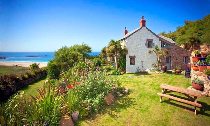 Sennen Cove Cottage | Tresillian, Beach House, Sea-views, Large Gardens