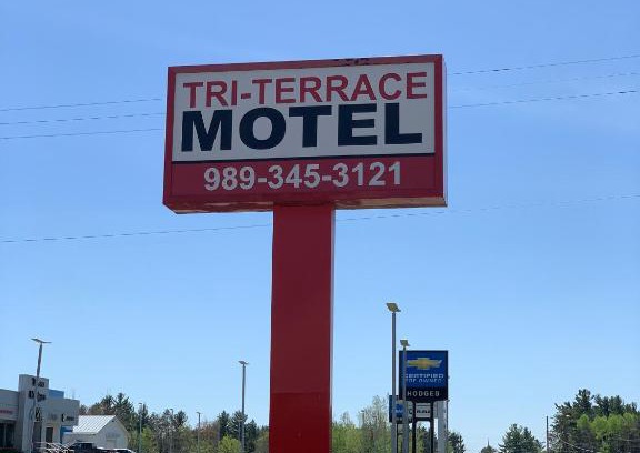 West Branch Hotel | Tri Terrace Motel
