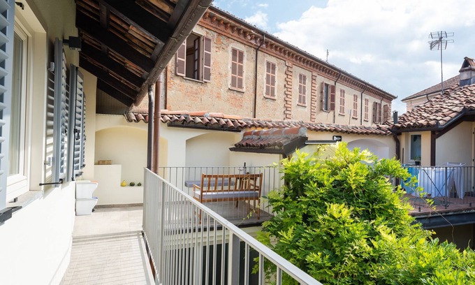 Alba Apartment | TrifulHouse holiday apartments Alba historical city center: unit. 4
