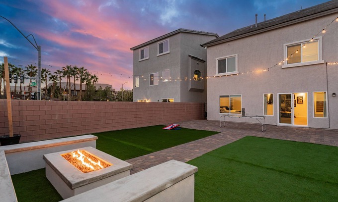 Enterprise House | Trilogy Vegas Luxury Group Stay 1