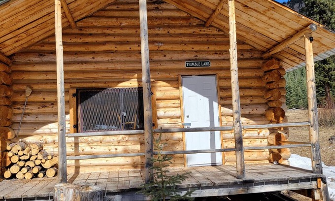 Buckinghorse River Cabin | Trimble Lake Cabin.
