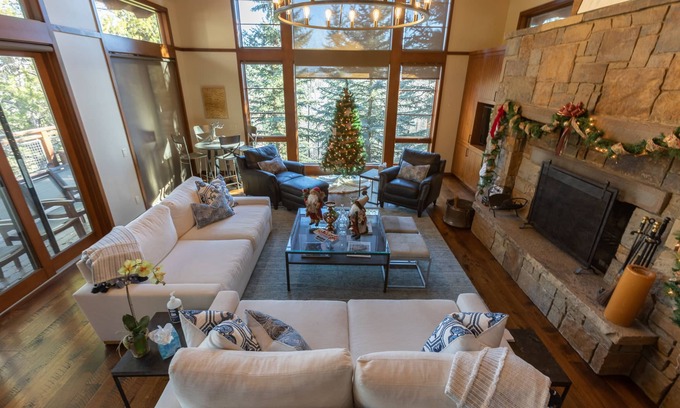 Granite Ridge House | Trinity: Granite Ridge Luxury! Hot tub, fireplace! Sleeps 8+