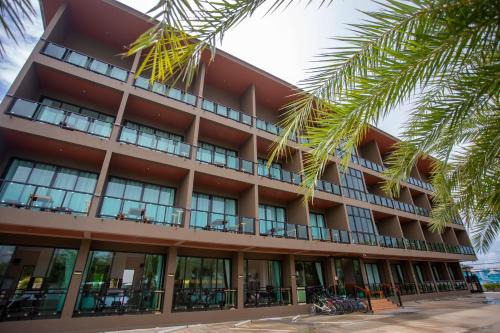 Ban Chang Hotel | Triple O Phala Beach