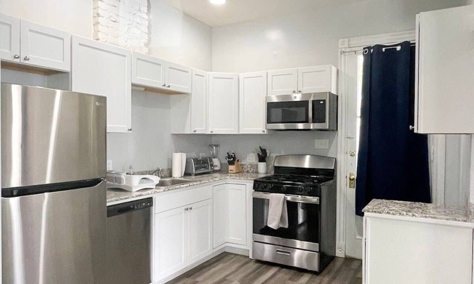 Oneonta Apartment | Triple Play Apt 2 - All Star Baseball Rentals