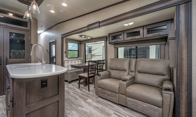 Lindale House | Triple W Grand Design Reflection RV