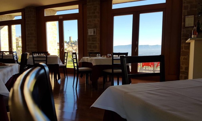 Sos del Rey Catolico Hotel | Triskel