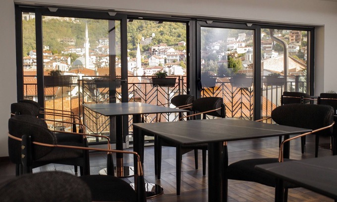 Restelicë Hotel | Triumf Hotel