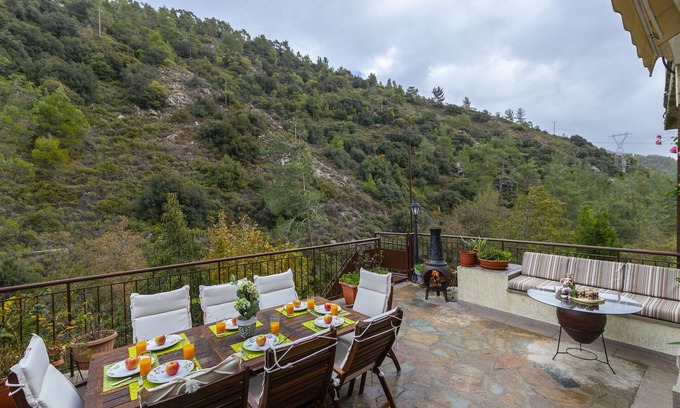 Kato Amiantos Villa | Troodos Riverside