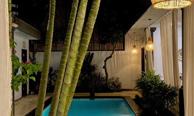 Umalas Villa | Tropical 2BR Villa with Pool in Canggu
