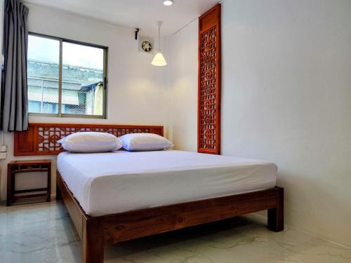 Thung Maha Mek Apartment | Tropical Apartments 8 Explore Bangkok MRT Lumpini