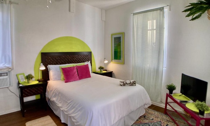Miramar Apartment | Tropical Apartments in Miramar