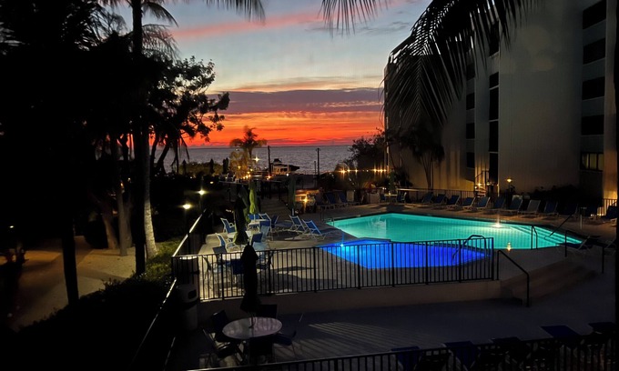 Key Largo House | Tropical breeze and sunsets - Moon Bay Town Home Unit C-5